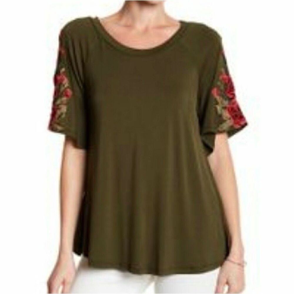 West Kei Rose Applique Top Size S